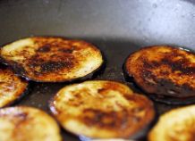 Verkohlte Aubergine