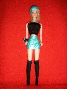 Cooler Lackrock für die Barbie Puppe aus einem Luftballon
