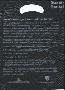 Kleine Plastikbeutel für Hundekot mitnehmen - Bürgersteighygiene