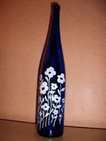 Hübsche Glasflasche - wird zur Dekoflasche