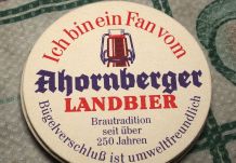Creme im Wasserbad schlagen - Bierdeckel auf dem Topfboden
