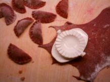 Rote-Bete-Maultaschen oder Nudeln