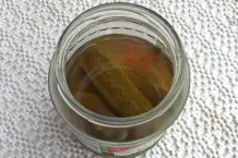 Gurkenwasser von Gewürzgurken nochmal verwenden