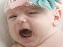 Schreiende Babys mit Föhn beruhigen