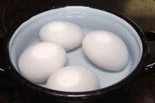 Aus Frühstücksei mach zwei oder drei