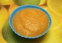 Apfelmus in kleinen Portionen