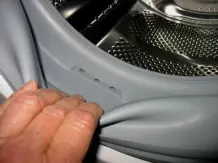 Gummidichtung der Waschmaschine pflegen