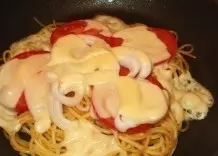 Gebratene Spaghetti Pfanne