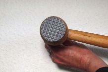 Fleischklopfer statt Hammer