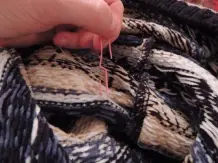 Strickware/Pullover: Maschen gehen auf