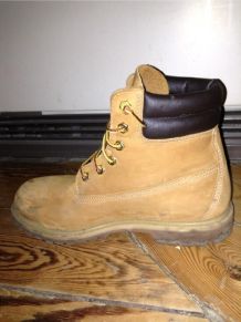Timberlands mit Radiergummi säubern