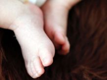 Warme Babyfüße