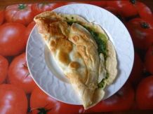 Eierpfannkuchen mit Speck und Spinat
