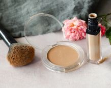 Concealer hält länger mit Puder
