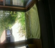 Hitze im Sommer: Zimmer mit Dachfenster kühlen