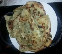 Gözleme (Türkische Teigtaschen, in der Pfanne gebacken)