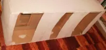 Couch aus Wellpappe