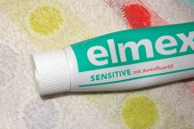 Grasflecken entfernen mit Zahncreme