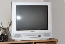 Vergilbter verrauchter PC und TV mit Backofenspray reinigen