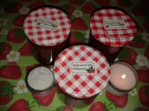 Erdbeermarmelade weihnachtlich improvisiert
