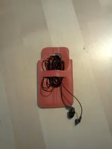 Kopfhörer ordentlich in der Handtasche