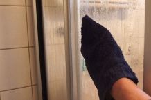 Fliesen und Duschwand einfacher entkalken
