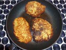 Reibekuchen mit Knollensellerie und Zimtapfelmus