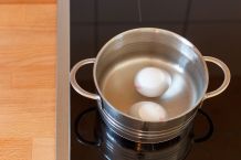 Eier ohne Uhr kochen