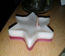 Kerze mit Plätzchenausstecher formen