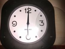 Ausgefallene Wanduhr