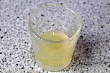 Zitrone hilft gegen Übelkeit