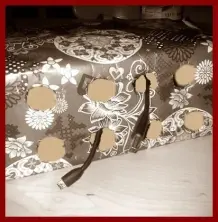 Kabeldiener aus einer Capri-Sun Box