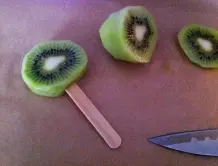 Schoko-Kiwi Lutscher
