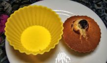 Muffins aus Silikonform lösen