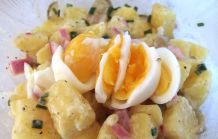 Kartoffelsalat mit Gurkenwasser