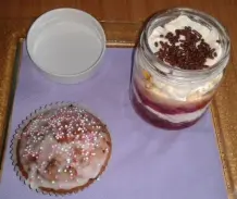 Reste von Muffins oder Kleingebäck - Torte im Glas