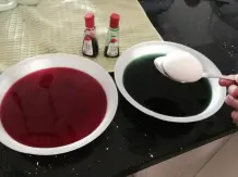 Ostereier mit Lebensmittelfarben färben