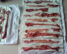 Blätterteigstangen mit Schwarzwälder Schinken und Käse