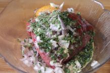 Würzen von Frikadellen oder Hackbraten