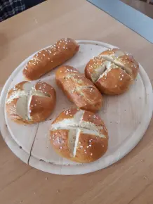 Laugenbrötchen oder Laugengebäck