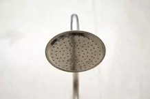 Duschkabinen-Reiniger selber herstellen