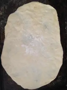 Vegetarischer Flammkuchen mit Ziegenkäse und Honig