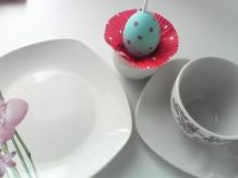 Frühstücksei mit süßer Nachricht
