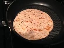 Wraps mit Avocado-Ziegenkäse-Füllung