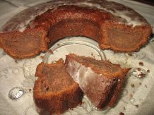 Zucchini-Apfel-Kakao-Gugelhupf