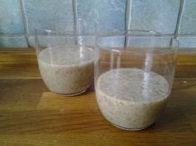 Apfel-Kokos-Smoothie mit Chia-Samen