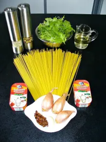 Spaghetti mit Sardinen und Rucola
