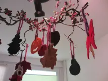 Herbstliches Mobile mit Filzanhängern