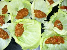 Weißkohlrouladen mit Bulgur-Hackfleisch-Füllung