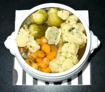Schlanksuppe mit frischem Gemüse
